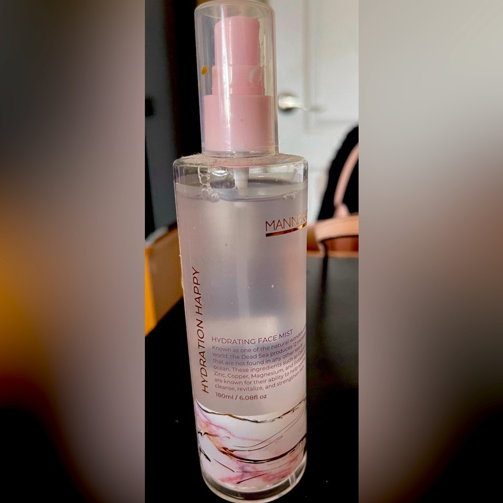 Manna Kadar Hydration Happy hydrating mist